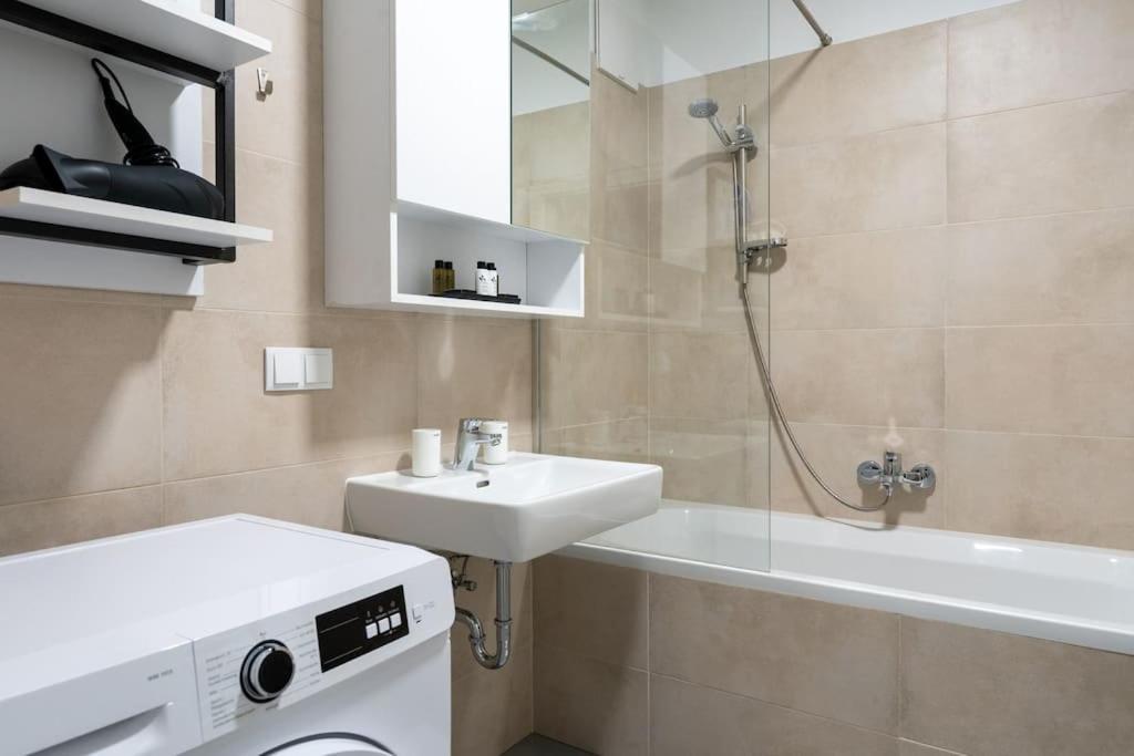 Apartamento 1Br Excellence, Fast To Centre By Hm Viena Exterior foto