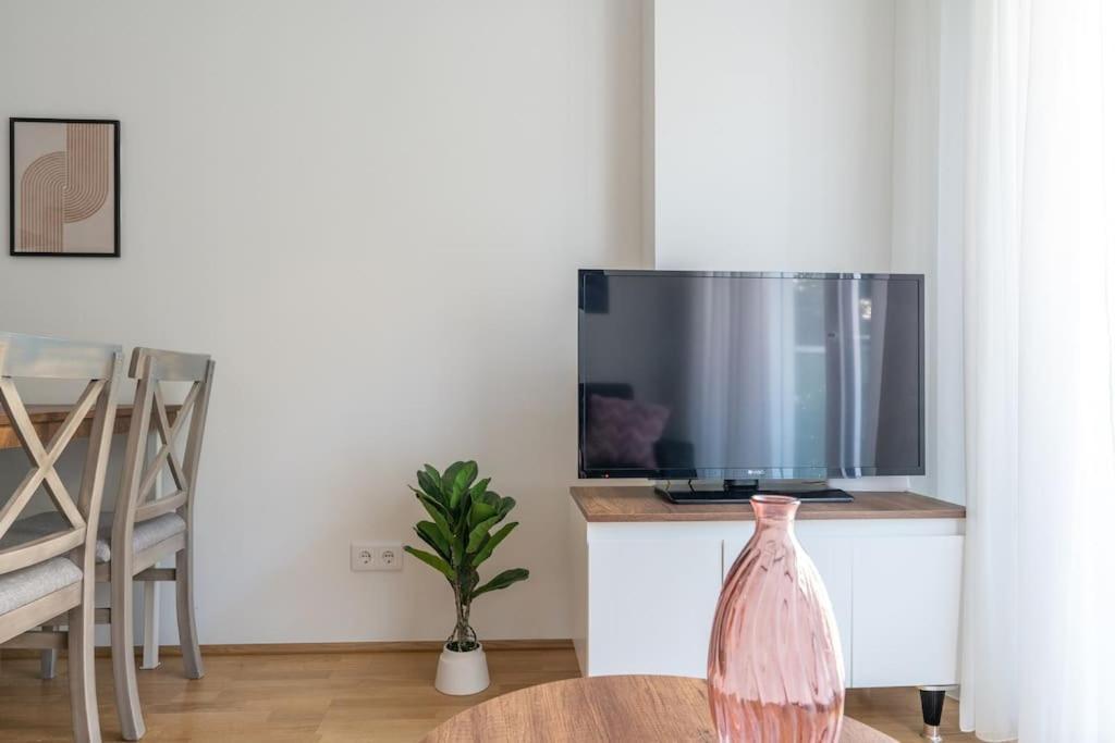 Apartamento 1Br Excellence, Fast To Centre By Hm Viena Exterior foto